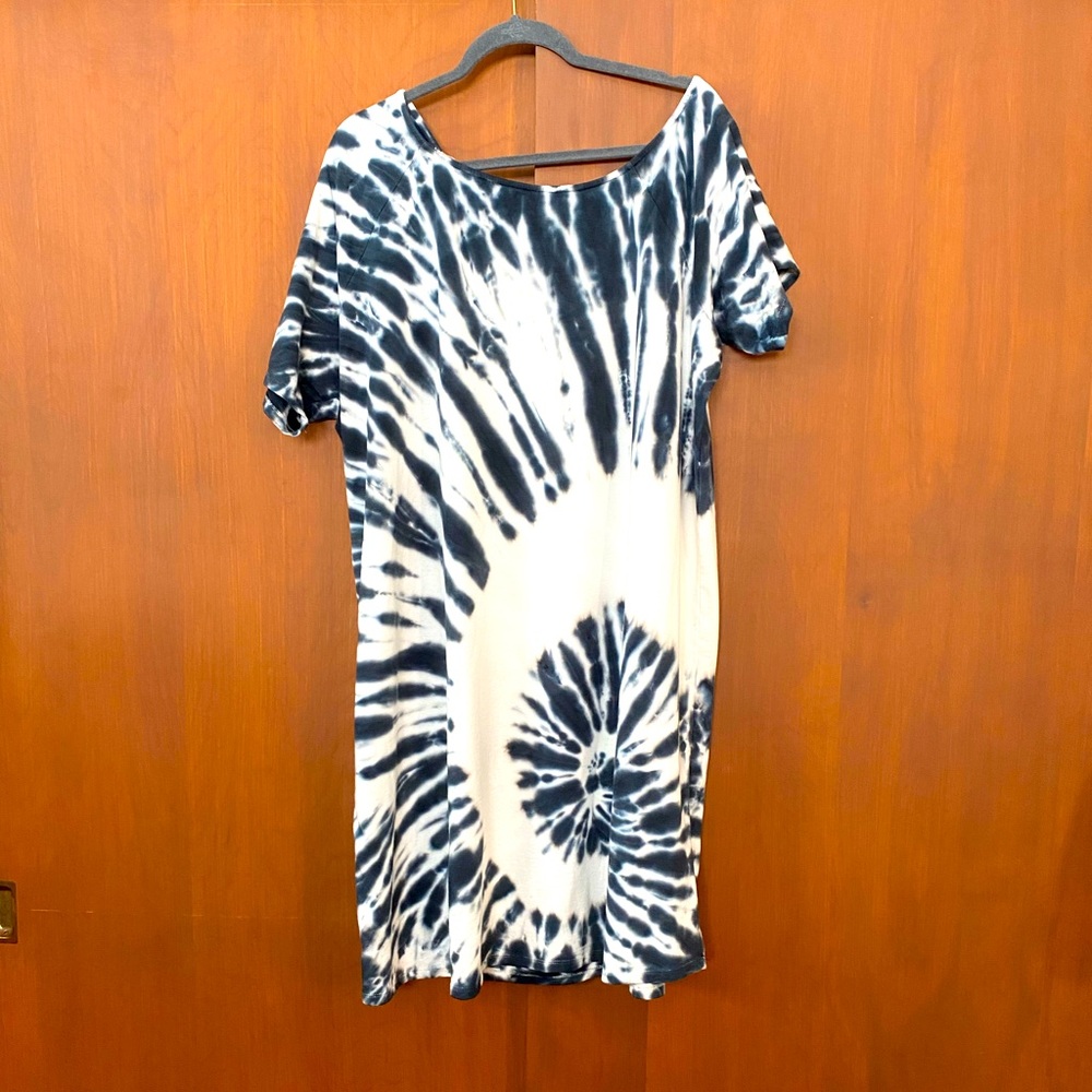 Torrid black and white tie dye dress